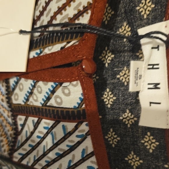 THML Patchwork Boho Dress | Bell Sleeve | NWT | Size S - Picture 5 of 5